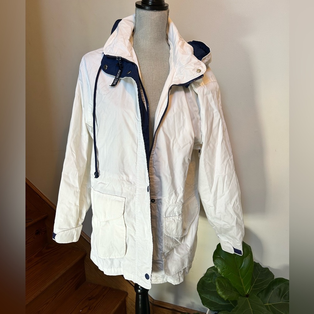 Vintage 90s Pacific Trail White and Navy Outerwear